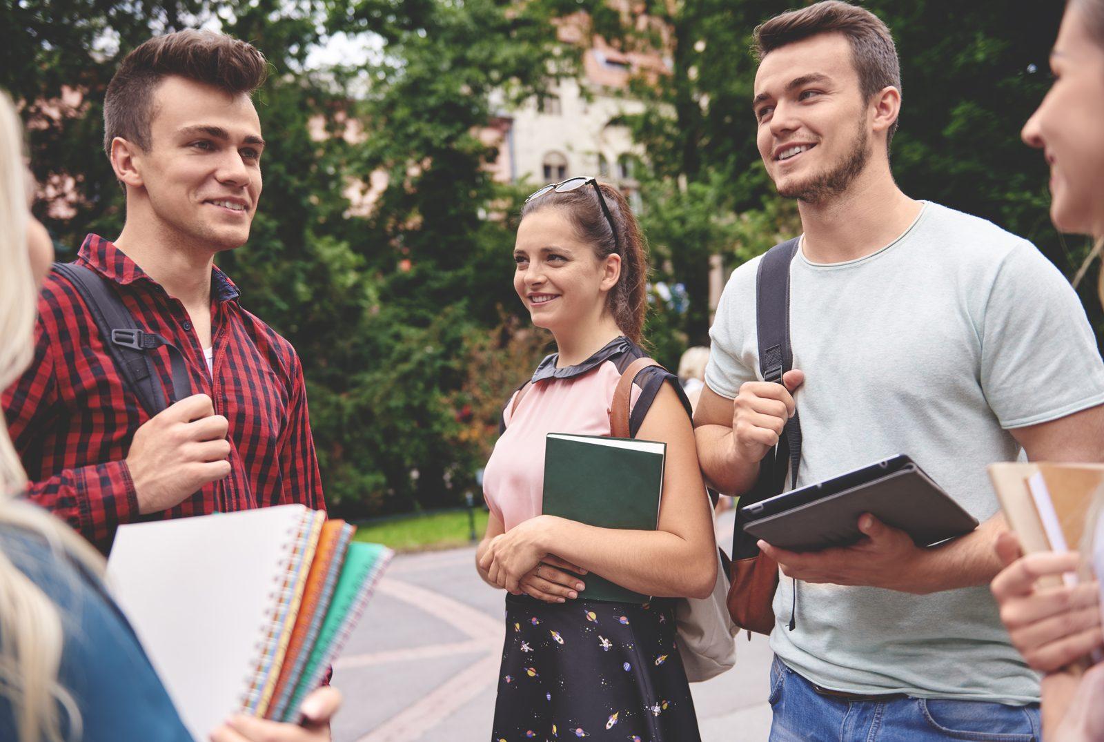 Brussels Secondary Students: One in Four Logged High Unjustified Absences
